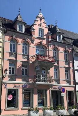 Stilvolle und Moderne Ferienwohnung in Stockach am Bodensee mit Eigenem Balkon Hotels in Stockach