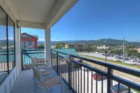Hilton Garden Inn Pigeon Forge - Vuoristonäköala