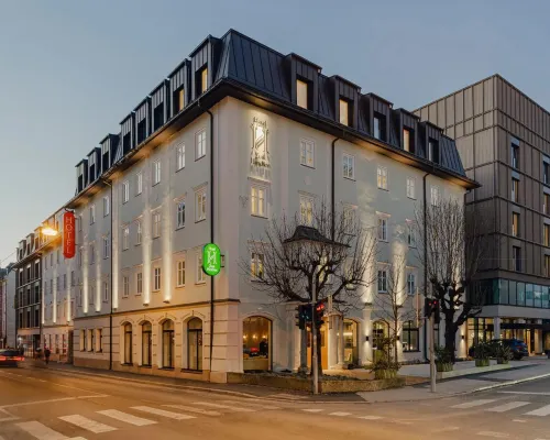 Hotel Zum Hirschen Hotels near Western Union