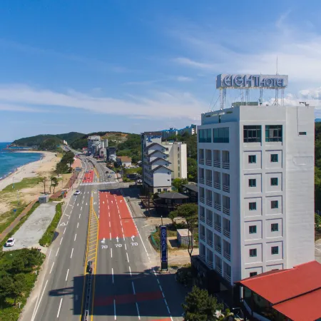 8 Hotel