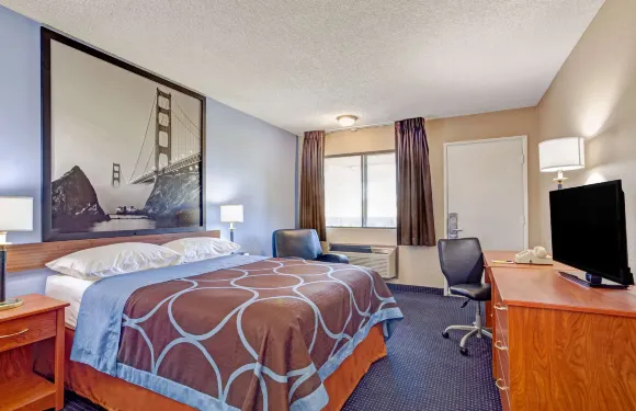 奧爾巴尼速8酒店