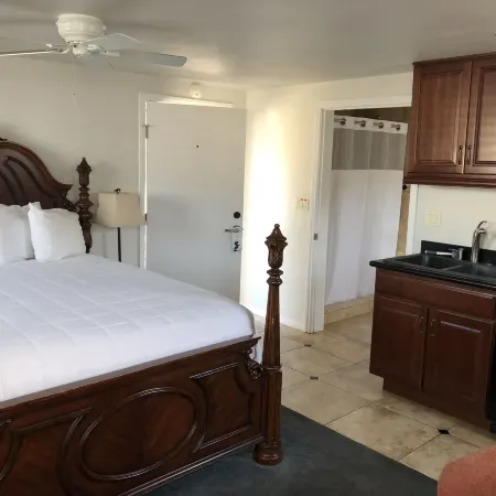 Catalina Island Seacrest Inn