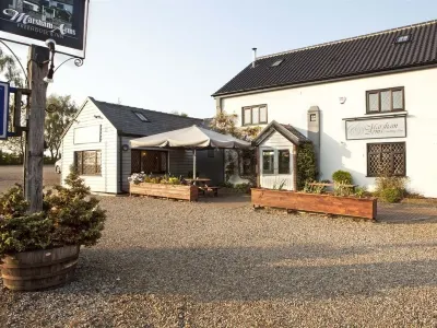 Marsham Arms Inn Hotels near Park Farm, Blickling