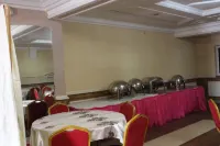 Mbatkam Palace - breakfast