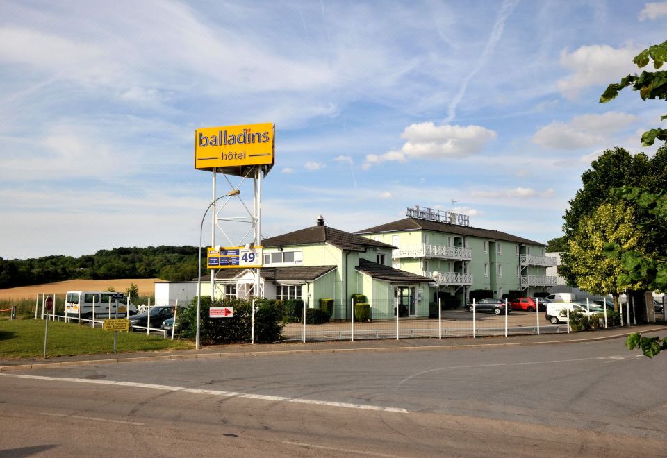 hotel overview picture