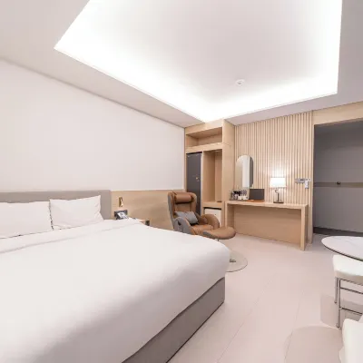 Hound Hotel Gwangju Cheomdan Hotels near Muyangseowon Confucian Academy