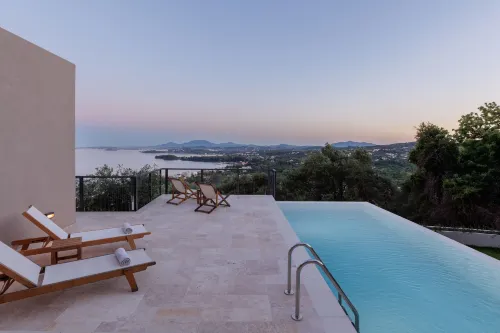 Greenstone Villas Hotels in Feakes