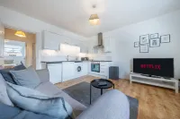 Stansted Airport & Bishops Stortford Town Centre Professional Apartment