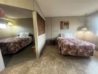 Thunderhill Motel and Suites Hotels in Swan River