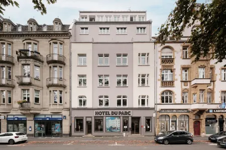 Hôtel du Parc Thionville Centre Отели в г. Одэн-ле-Тиш