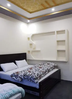 Goodar Resort Hotels near Gaju Khan Road Market