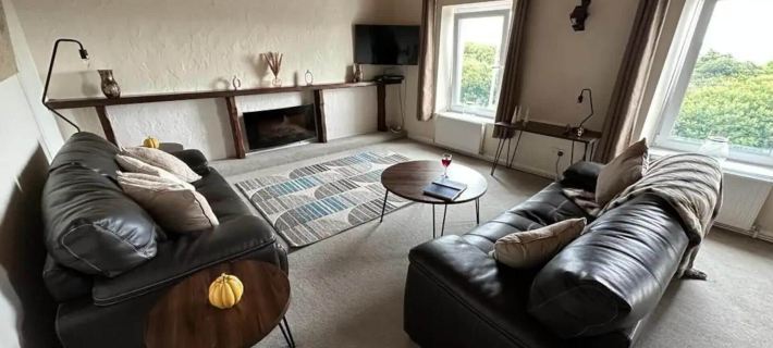 2 Bed-Sleeps 4-Sea View-Pet Friendly-Parking Hotels in Llanelli