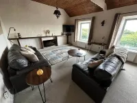 2 Bed-Sleeps 4-Sea View-Pet Friendly-Parking Hotels in Pembrey and Burry Port Town
