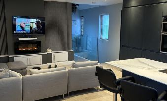 Croke Park 3-Beds Sleeps 6 2 Min to Tram Stop