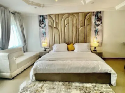 Pinewood Apartments Hotels in Osogbo