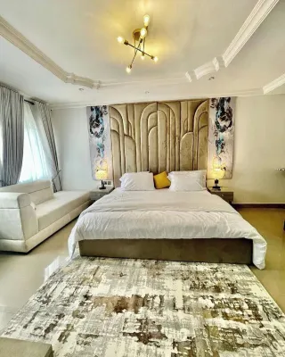 Pinewood Apartments فنادق في Owode Ede