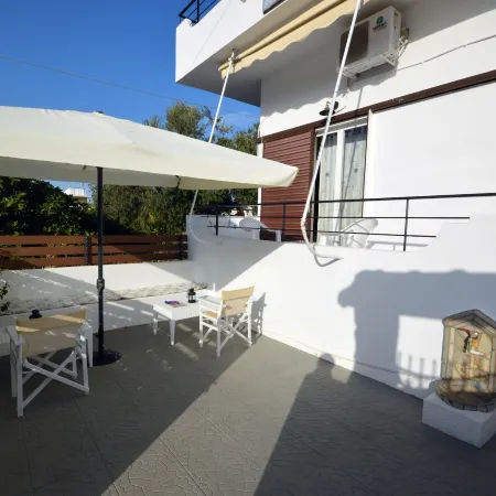 Koukounari Rooms