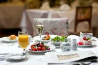 Antonius Hotel - breakfast