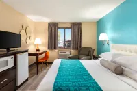 Howard Johnson by Wyndham Waterloo/Cedar Falls