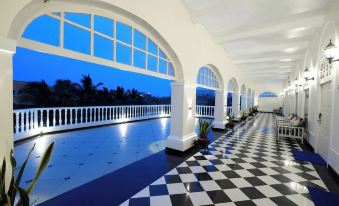 Chanakya Bnr Hotel