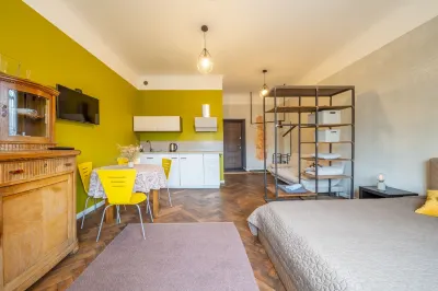 Baltic Design Apartments with Free Parking and Self Check IN فنادق في Garkalnes novads