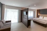 HS Hotsson Smart León Centro Max Hoteles cerca de Lomalvernia Lugar de Oración y Encuentro