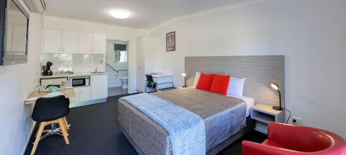 Emerald Park Motel Hotels in Emerald