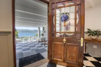 Hide-Away Guest House Hotels in Knysna Local Municipality