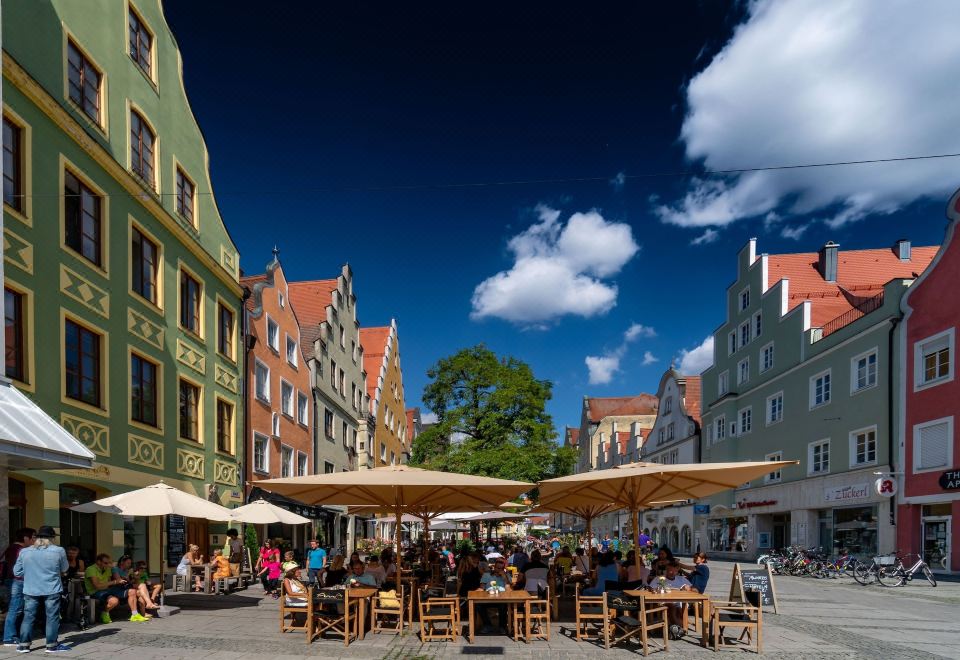 3. 알트슈타트호텔 ..