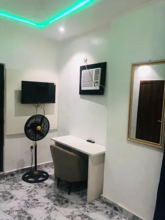 Laquinta Hotel by Juicebox