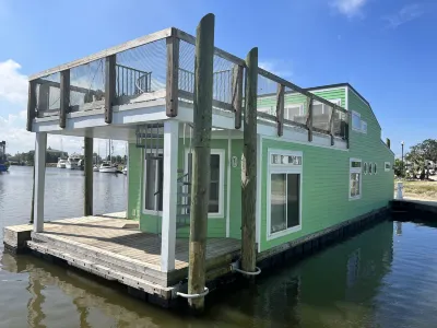 Seabrook Villa Отели рядом с достопримечательностью «NASA Michoud Assembly Facility»