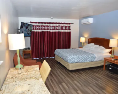 Glass Slipper Inn - Stanford Palo Alto Hotels in Palo Alto