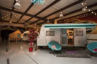Lone Star Glamp Inn Hotels in Round Top