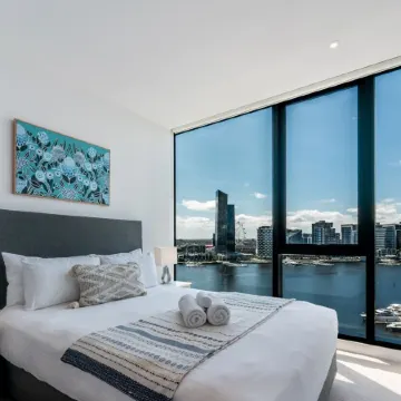 Melbourne Private Apartments - Collins Wharf Waterfront, Docklands Отели в г. Доклендс