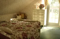 Ye Olde Danish Inn Hotels in Ferndale