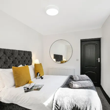Tyme Suites on Kingsway