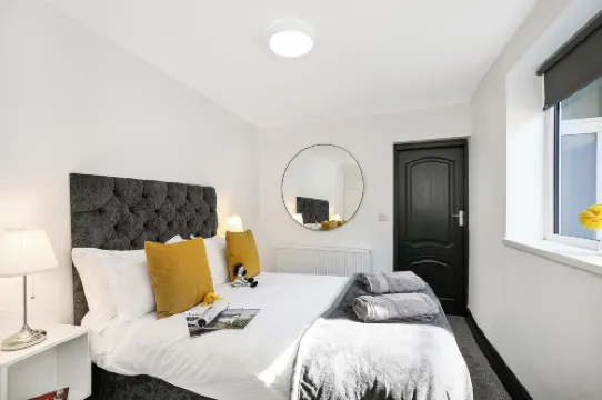 Tyme Suites on Kingsway