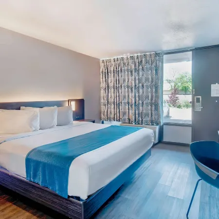 Motel 6 Louisville, KY - Airport - Fair Expo