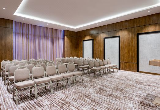 힐튼 가든 인 사마르칸드