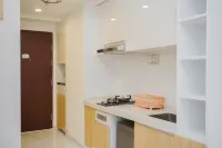 Cozy Studio Room at Sky House BSD Apartment