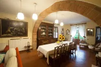 Panoramic Villa in Tuscany Rolling Hill, Well Connected, Everyday New Journey to