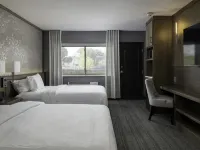 voco NIAGARA FALLS - THE CADENCE by IHG Hotels near Nikola Tesla Statue
