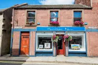 Charming 2 Bedroom Flat in the Heart of Kirriemuir - căn hộ
