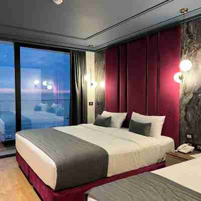 Luxury Premium Finese Rooms