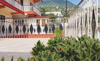 Shalimar Hotel Muzaffarabad