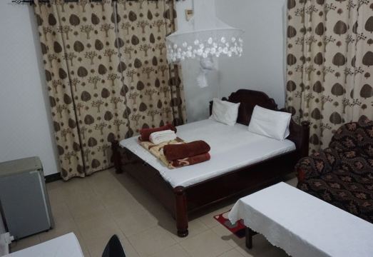 leaders Lodge - Housity