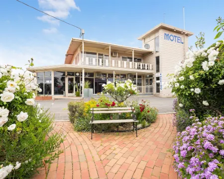 Best Westlander Motor Inn Hotels in Horsham