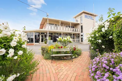 Best Westlander Motor Inn Hotels near Horsham Town Hall