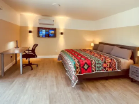 White Orchid Apartments Hotels in Iona