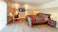 White Orchid Apartments 케이프코럴 호텔